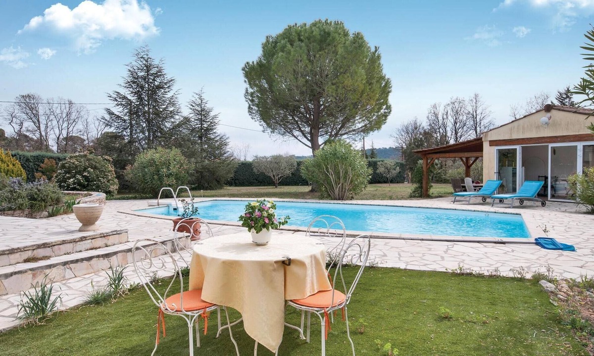 Figanieres House | 1 bedroom accommodation in Figanieres