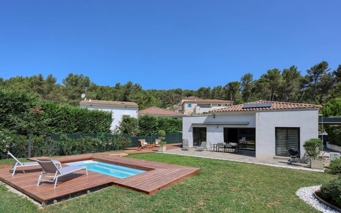 Roquefort-la-Bedoule House | 102 m² House ∙ 3 bedrooms ∙ 6 guests