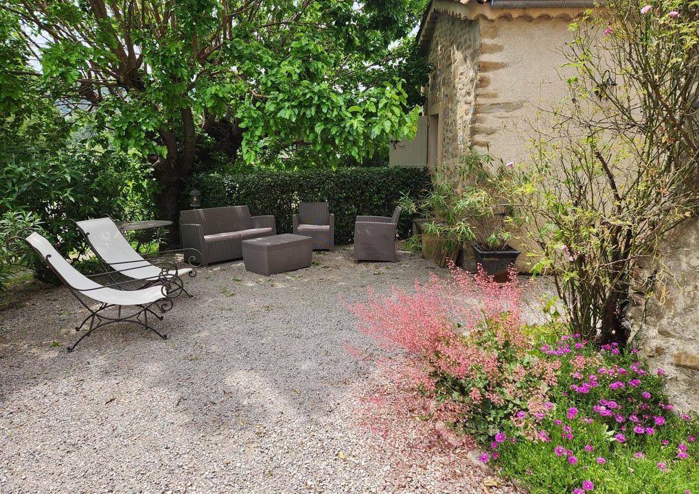 Mirabeau House | 102 m² Gîte ∙ 3 bedrooms ∙ 5 guests