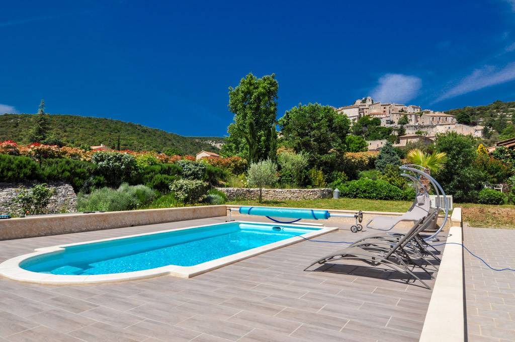 Simiane-la-Rotonde House | 110 m² Gîte ∙ 3 bedrooms ∙ 6 guests