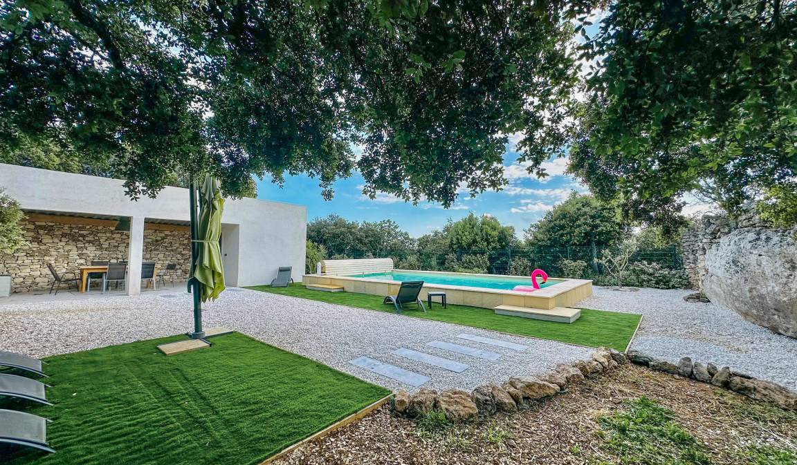Saint-Restitut Villa | 110 m² Villa ∙ 2 bedrooms ∙ 6 guests