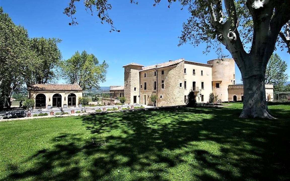 Bonnieux Villa | 1100 m² Villa ∙ 8 bedrooms ∙ 15 guests