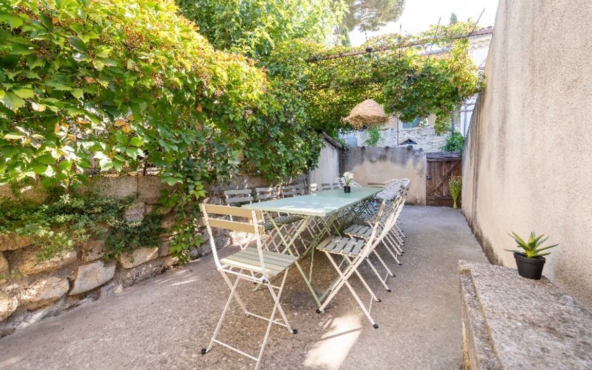 Montfrin House | 133 m² House ∙ 6 bedrooms ∙ 16 guests