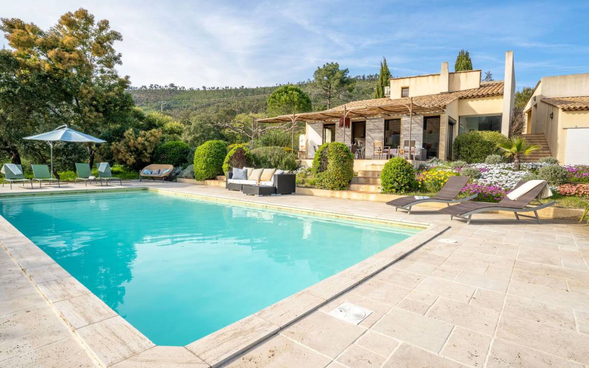 La Mole Other | 150 m² Accommodation ∙ 4 bedrooms ∙ 9 guests