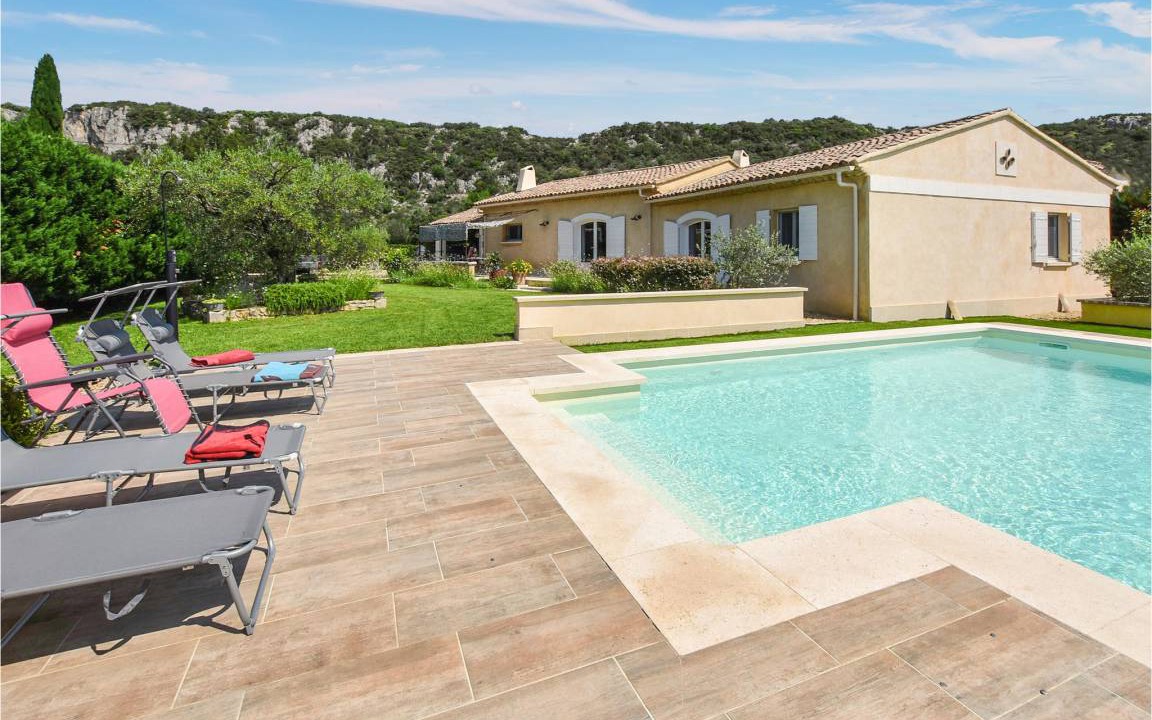 Rochefort-du-Gard House | 150 m² House ∙ 3 bedrooms ∙ 6 guests