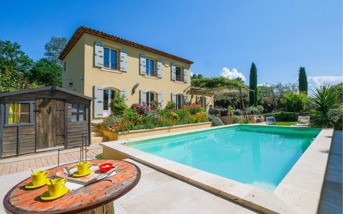 Mallemort House | 165 m² Maisonette ∙ 3 bedrooms ∙ 8 guests