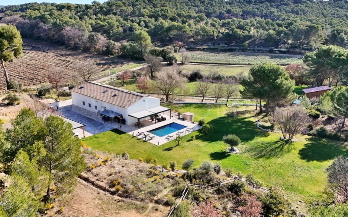 Saint-Cannat House | 170 m² Farmhouse ∙ 3 bedrooms ∙ 6 guests