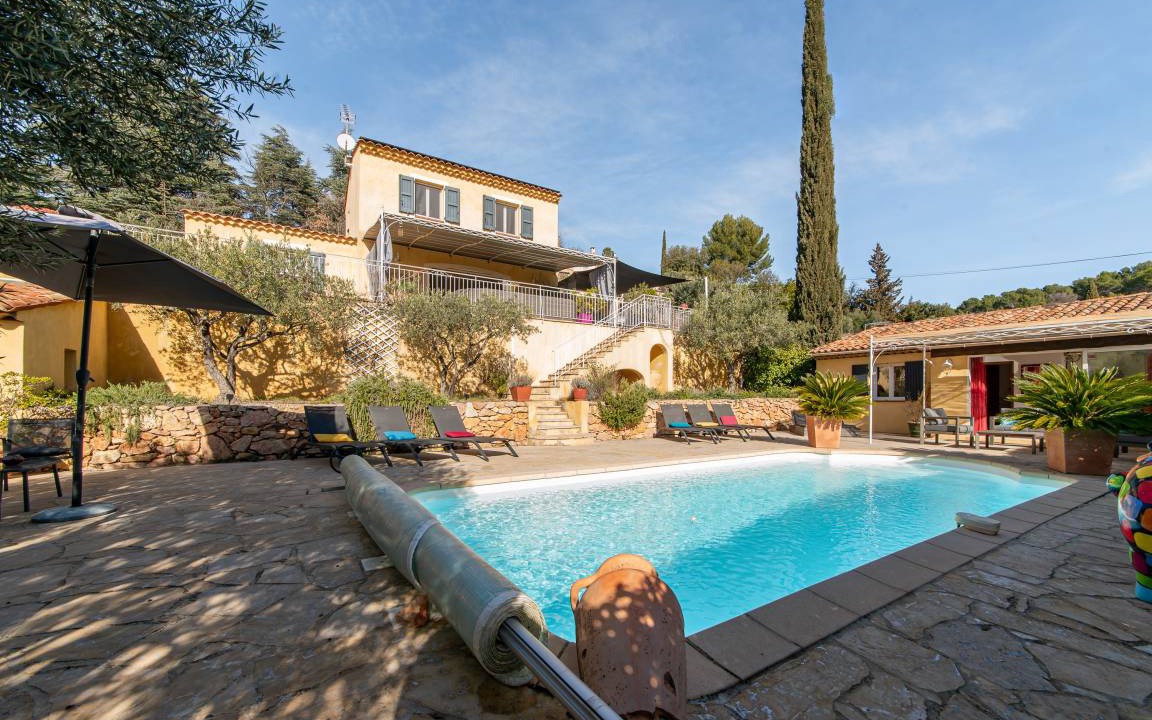 Aups Villa | 175 m² Villa ∙ 4 bedrooms ∙ 8 guests