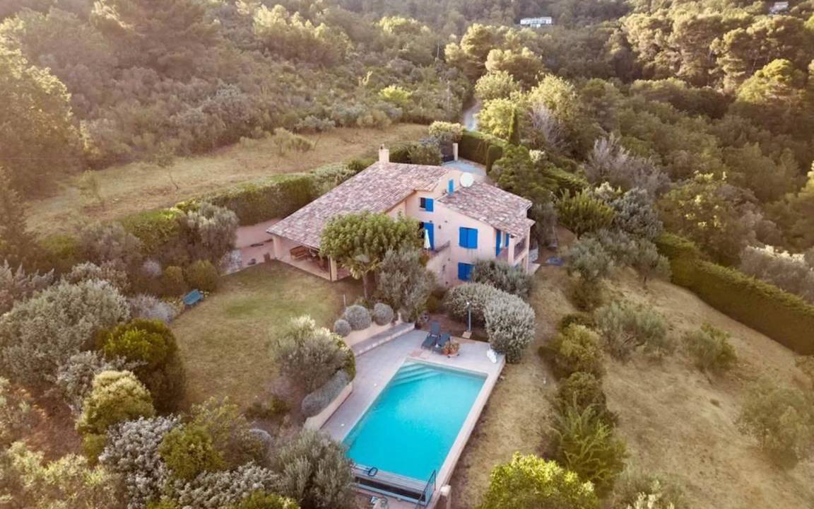 Bargemon House | 191 m² House ∙ 3 bedrooms ∙ 6 guests