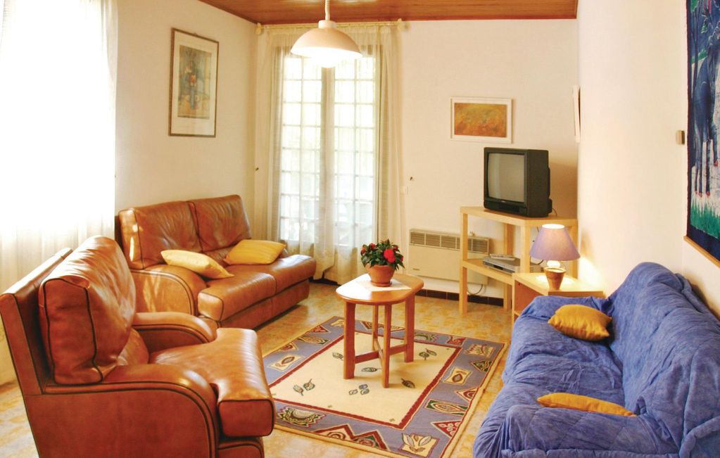 Laudun Apartment | 2 bedroom accommodation in Laudun