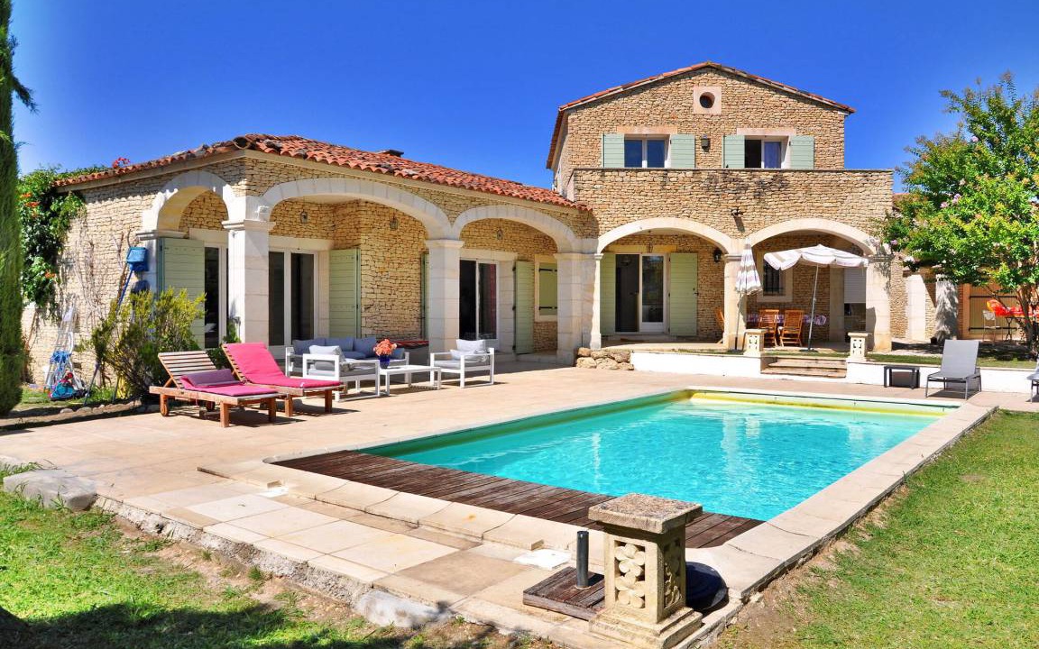 Gordes House | 200 m² House ∙ 4 bedrooms ∙ 10 guests
