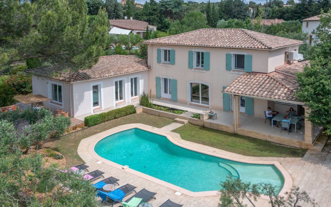 Castillon-du-Gard Villa | 200 m² Villa ∙ 4 bedrooms ∙ 8 guests