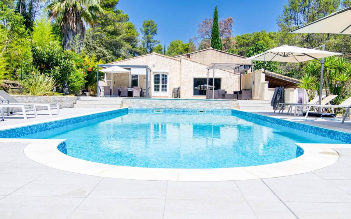 Pignans Other | 220 m² Accommodation ∙ 5 bedrooms ∙ 11 guests