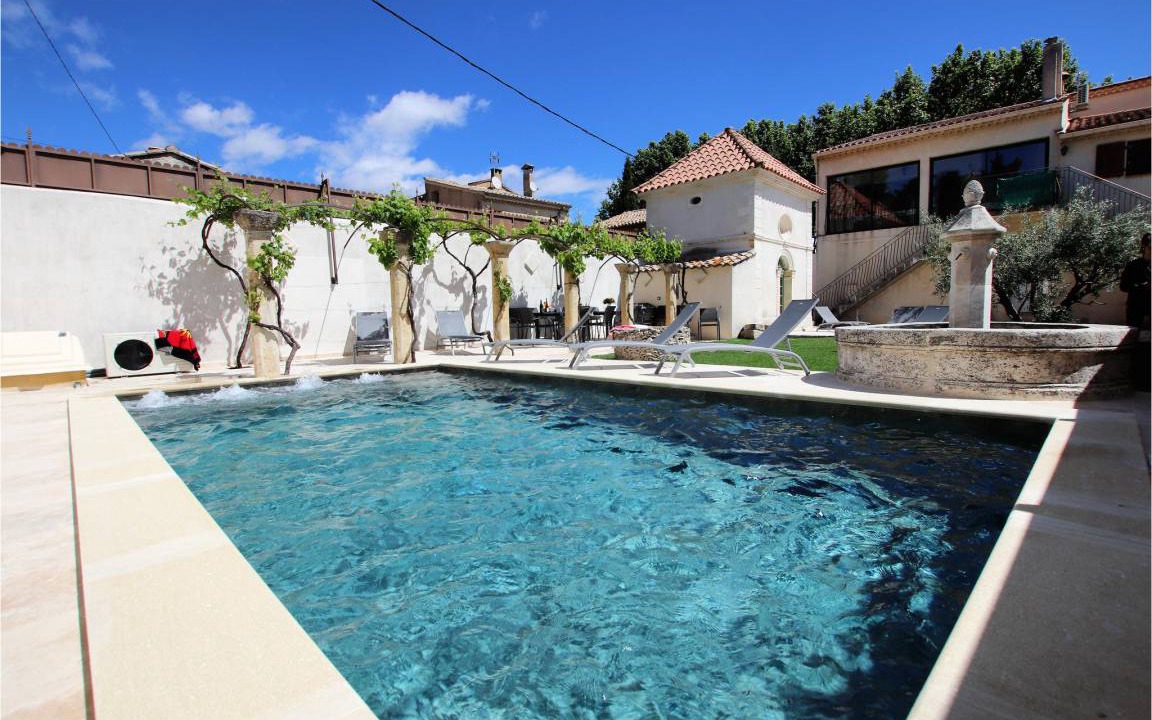 Rochefort-du-Gard House | 240 m² House ∙ 6 bedrooms ∙ 13 guests