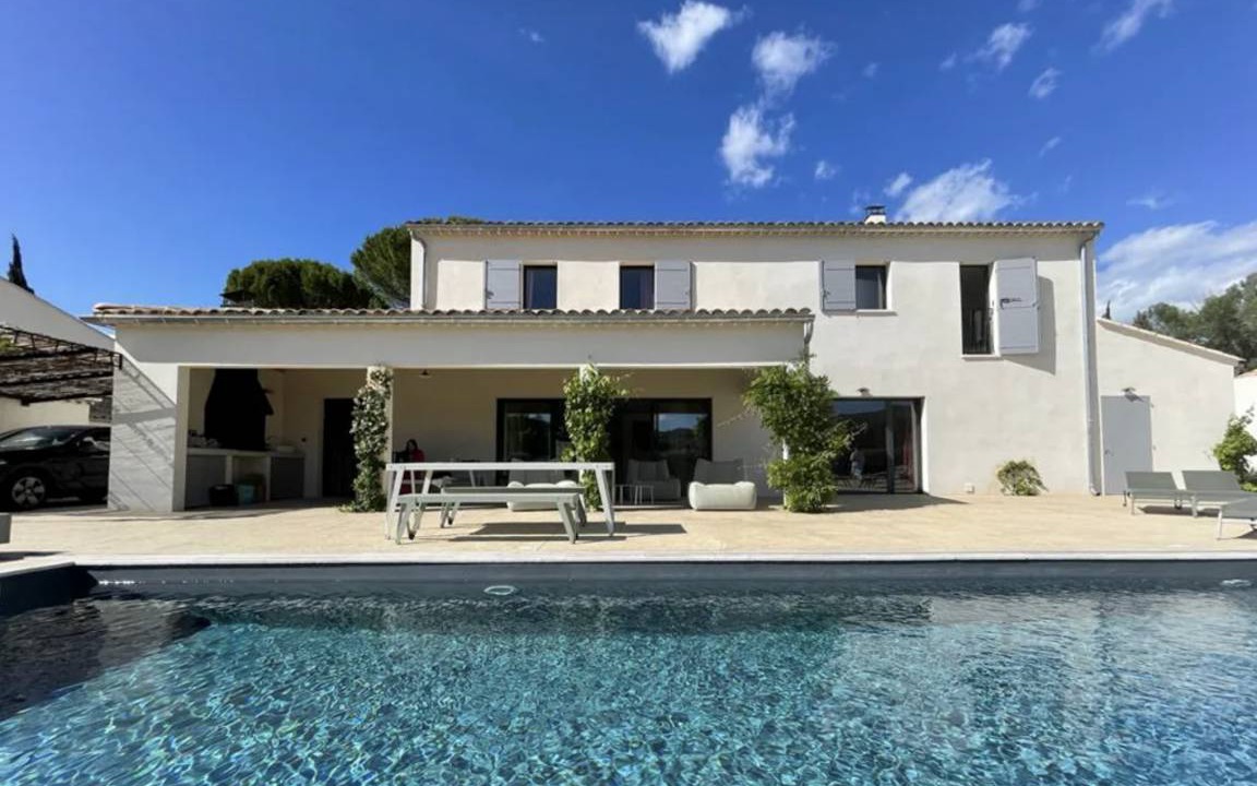 Malaucene Villa | 260 m² Villa ∙ 5 bedrooms ∙ 10 guests