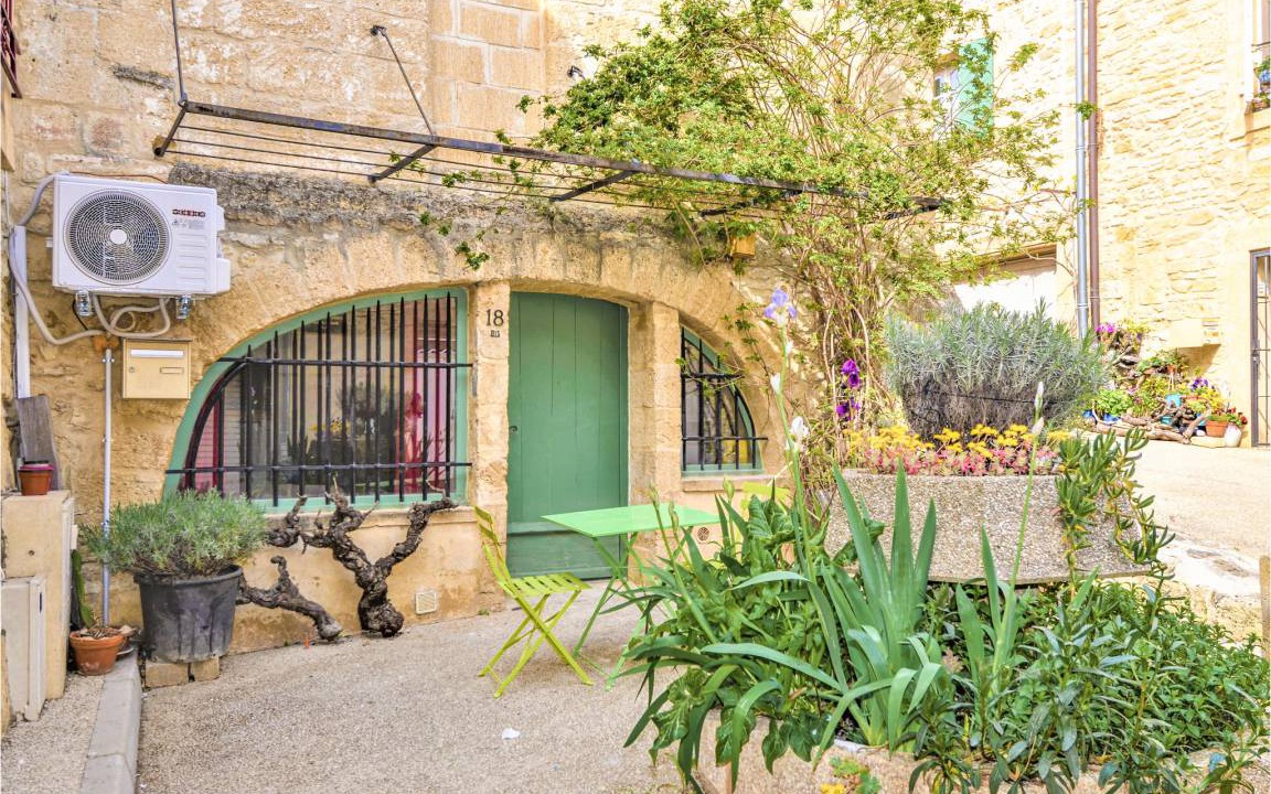 Remoulins Apartment | 28 m² Apartment ∙ 2 guests