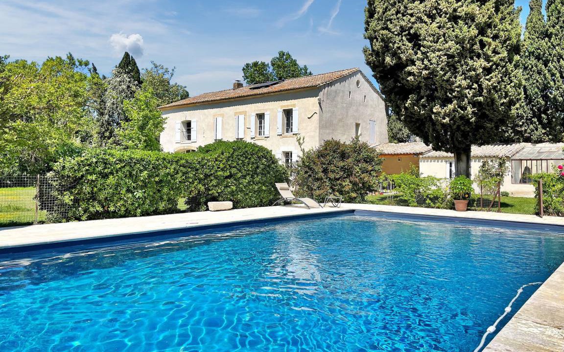 Chateaurenard House | 280 m² Farmhouse ∙ 5 bedrooms ∙ 10 guests