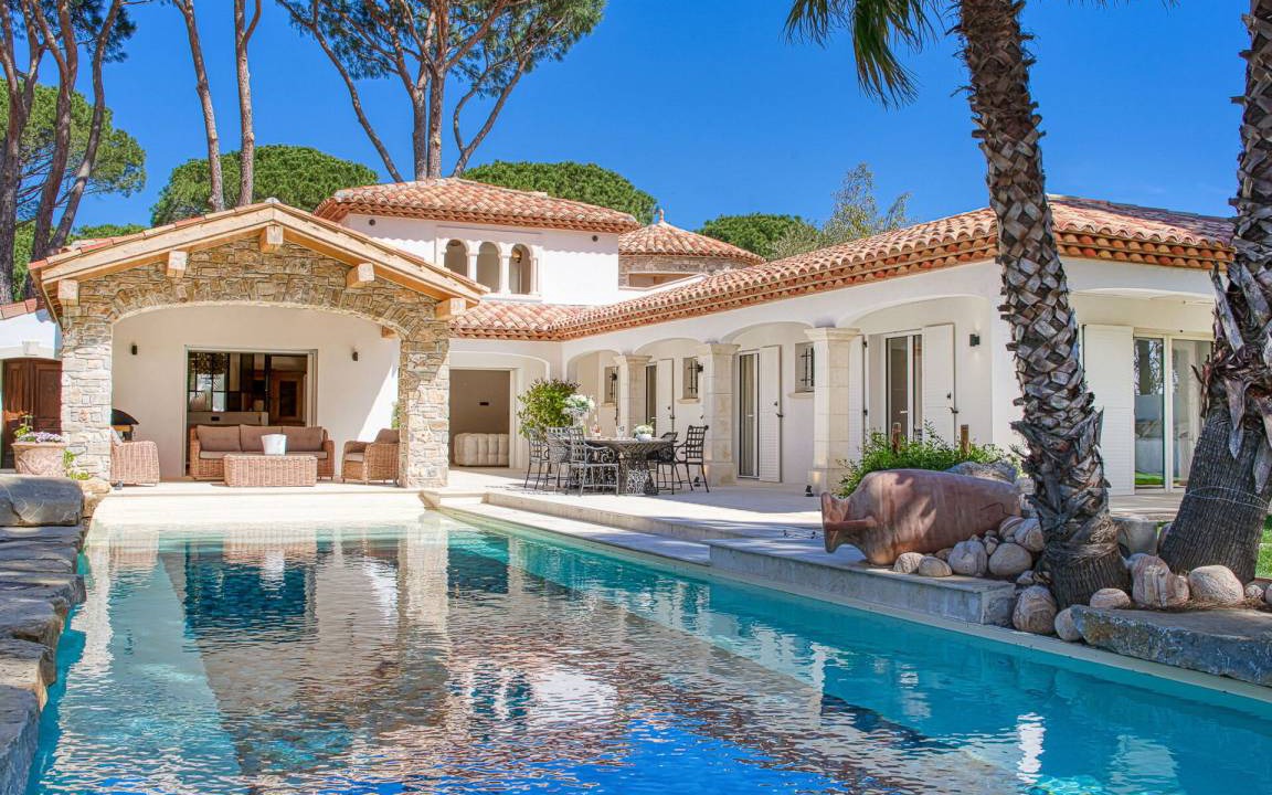 Cogolin Villa | 280 m² Villa ∙ 4 bedrooms ∙ 8 guests