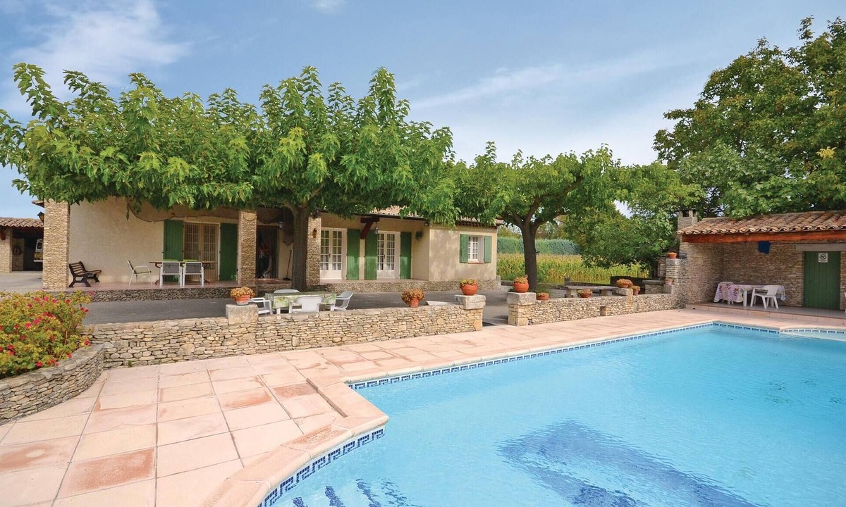 Lagnes House | 3 bedroom amazing home in Lagnes