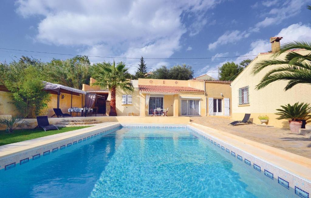 Theziers House | 3 Bedroom Stunning Home In Théziers