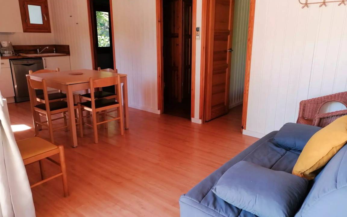 Paluds de Noves Ski Chalet | 35 m² Chalet ∙ 2 bedrooms ∙ 4 guests