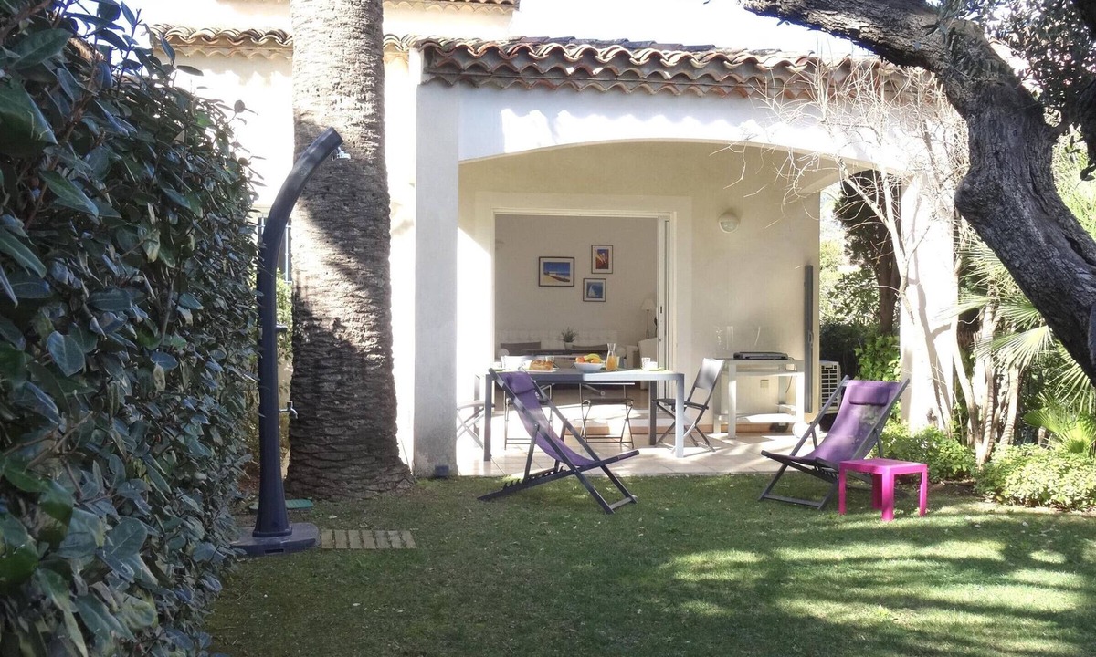 Cavaliere Villa | 4* Villa 20m from beach, garden, parking, air conditioning, WIFI