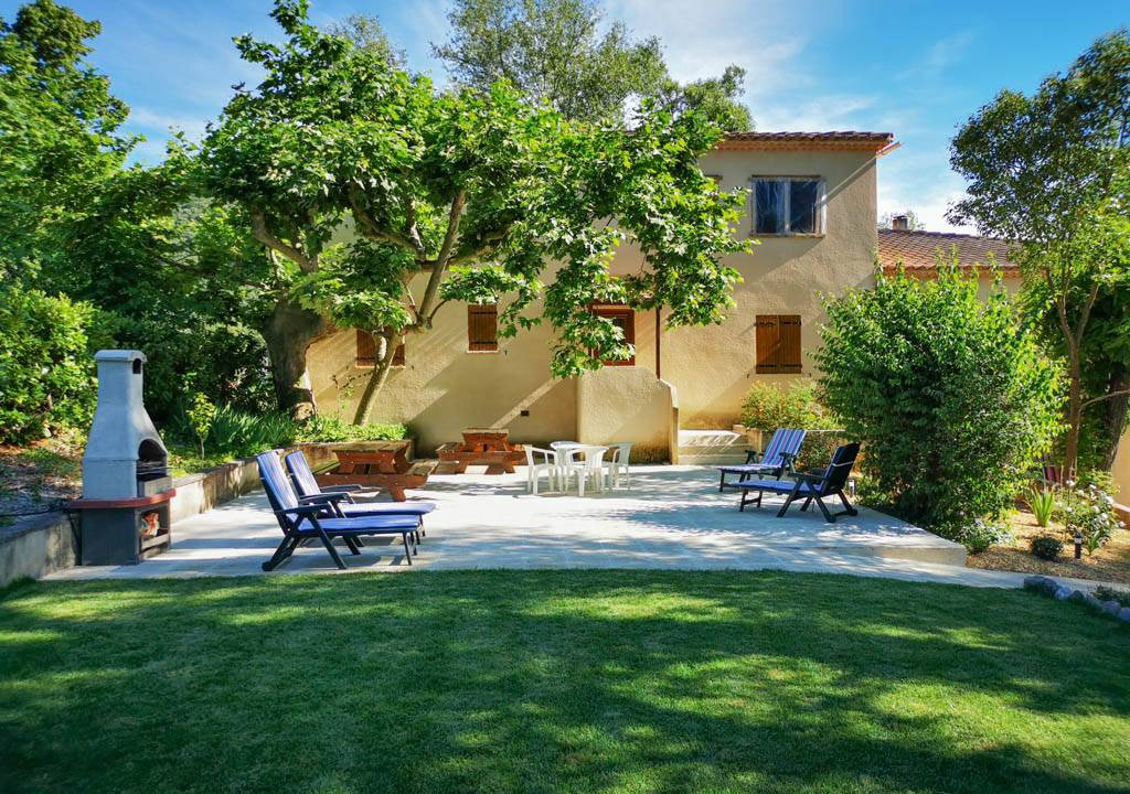 Oraison House | 53 m² Gîte ∙ 2 bedrooms ∙ 4 guests