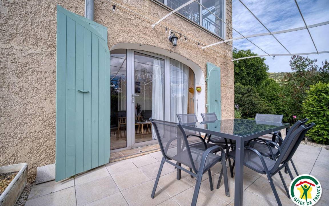 Le Poet-en-Percip House | 55 m² Gîte ∙ 1 bedroom ∙ 2 guests