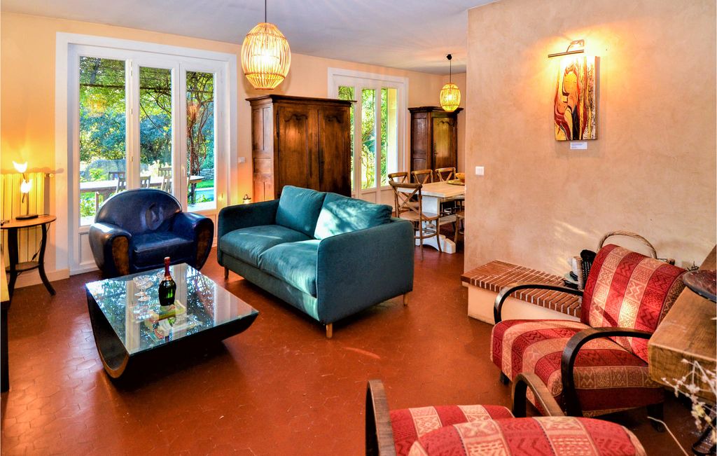Sauveterre House | 6 bedroom accommodation in Sauveterre