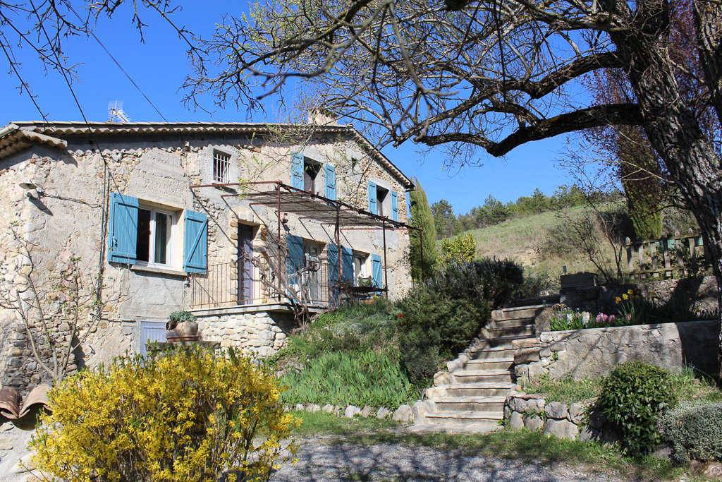 Digne-les-Bains House | 60 m² Gîte ∙ 1 bedroom ∙ 2 guests