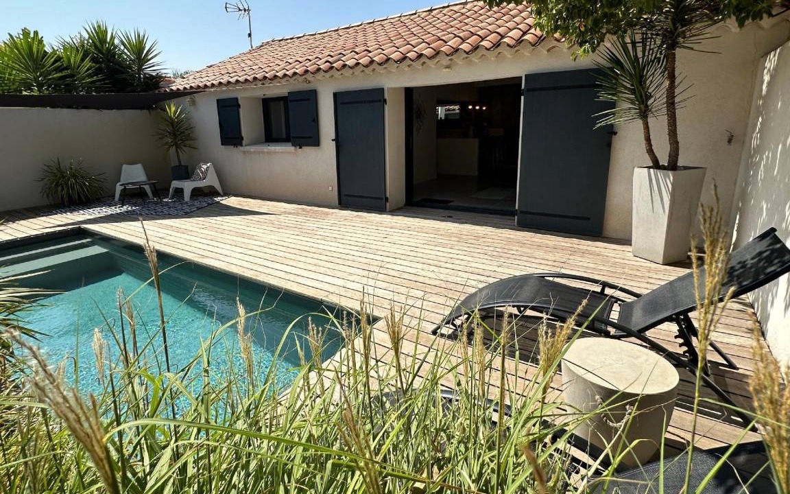 Istres House | 60 m² House ∙ 1 bedroom ∙ 2 guests