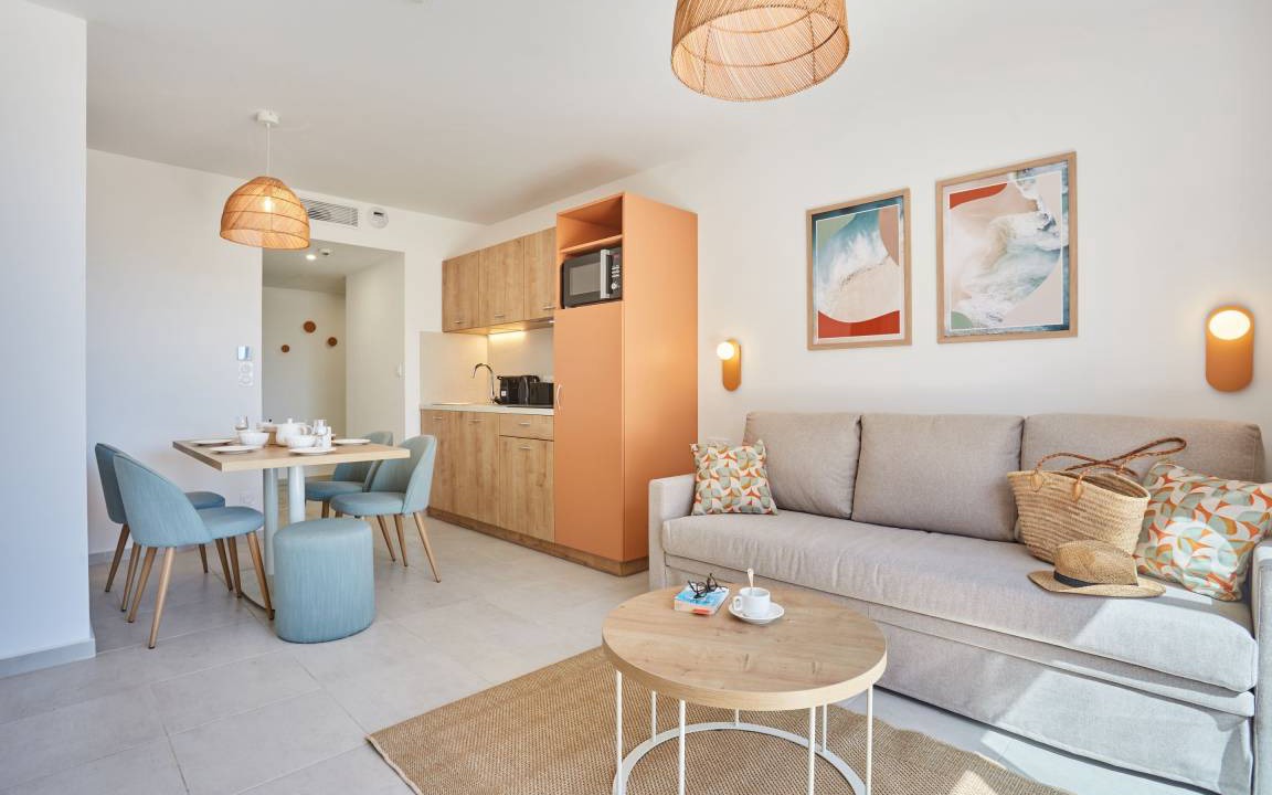 Giens Condo | 68 m² Condo ∙ 2 bedrooms ∙ 8 guests