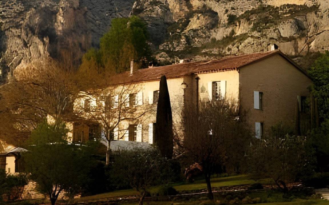 Moustiers-Sainte-Marie Hotel | 70 m² Hotel ∙ 2 guests