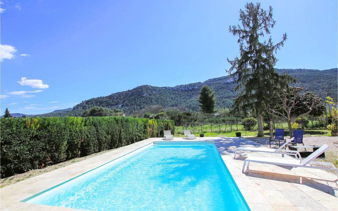 Gemenos Apartment | 70 m² Apartment ∙ 2 bedrooms ∙ 5 guests