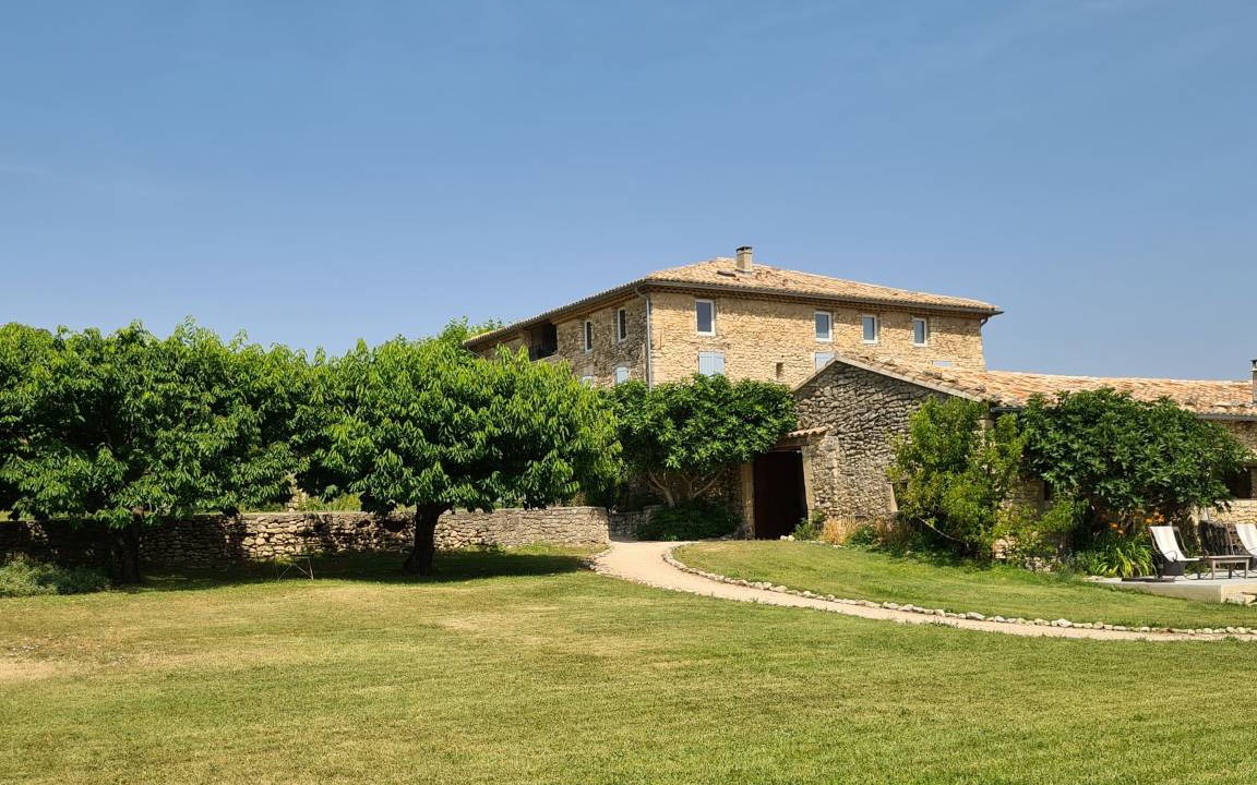 Crestet Apartment | 75 m² Apartment ∙ 2 bedrooms ∙ 5 guests
