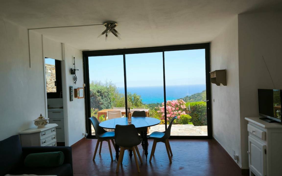 Cap Benat House | 75 m² House ∙ 3 bedrooms ∙ 6 guests