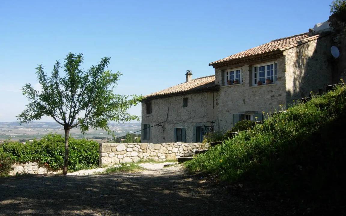 Gigondas House | 75 m² House ∙ 2 bedrooms ∙ 4 guests