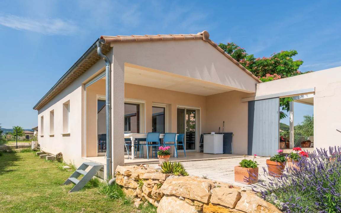 Blauvac House | 82 m² House ∙ 3 bedrooms ∙ 6 guests