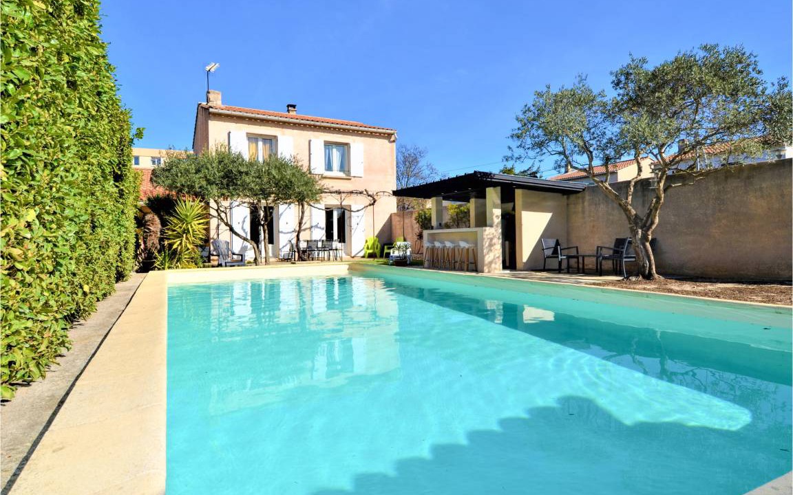 Sorgues House | 90 m² Maisonette ∙ 3 bedrooms ∙ 6 guests