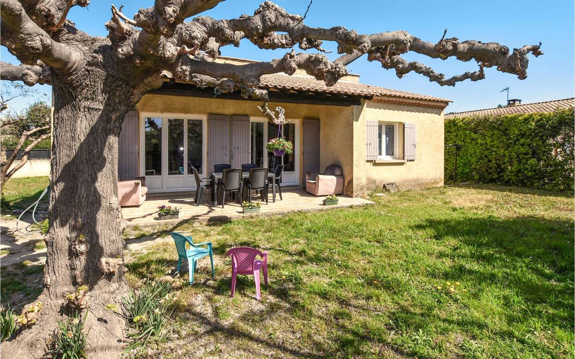 Rognonas House | 92 m² House ∙ 3 bedrooms ∙ 6 guests