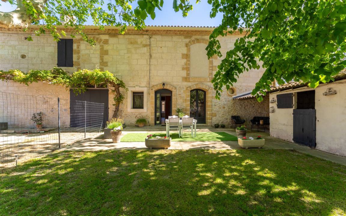 Comps House | 95 m² House ∙ 2 bedrooms ∙ 4 guests