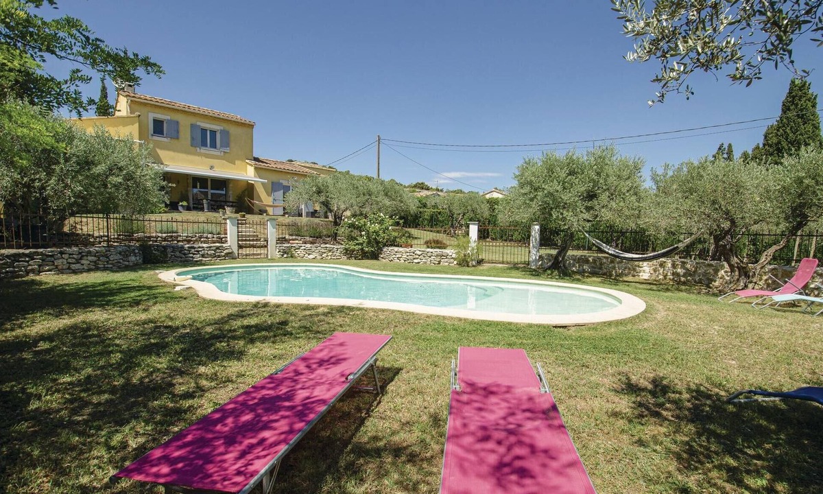 Caumont-sur-Durance House | Amazing home in Caumont sur Durance
