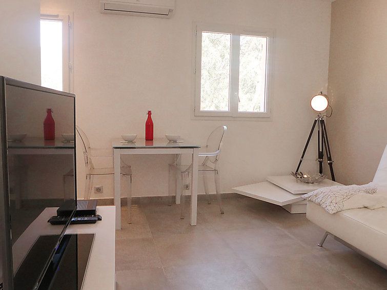 Cavaliere Beach Apartment | Apartment Cap Négre : Domaine de la Pinède in Le Lavandou - 4 persons, 1 bedrooms