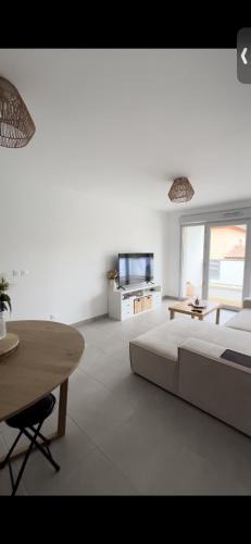 Brignoles Apartment | Appart Brignoles city beach
