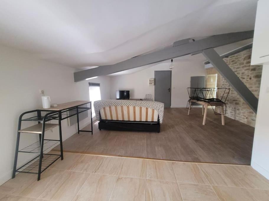 Remoulins Apartment | Appartement centre-ville.