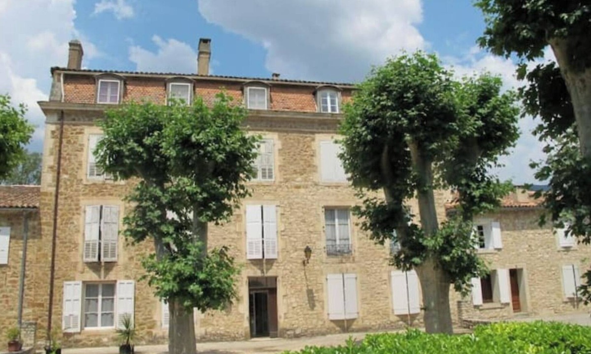 Rustrel Apartment | Appartement en Résidence, Pied des Ocres, Rustrel