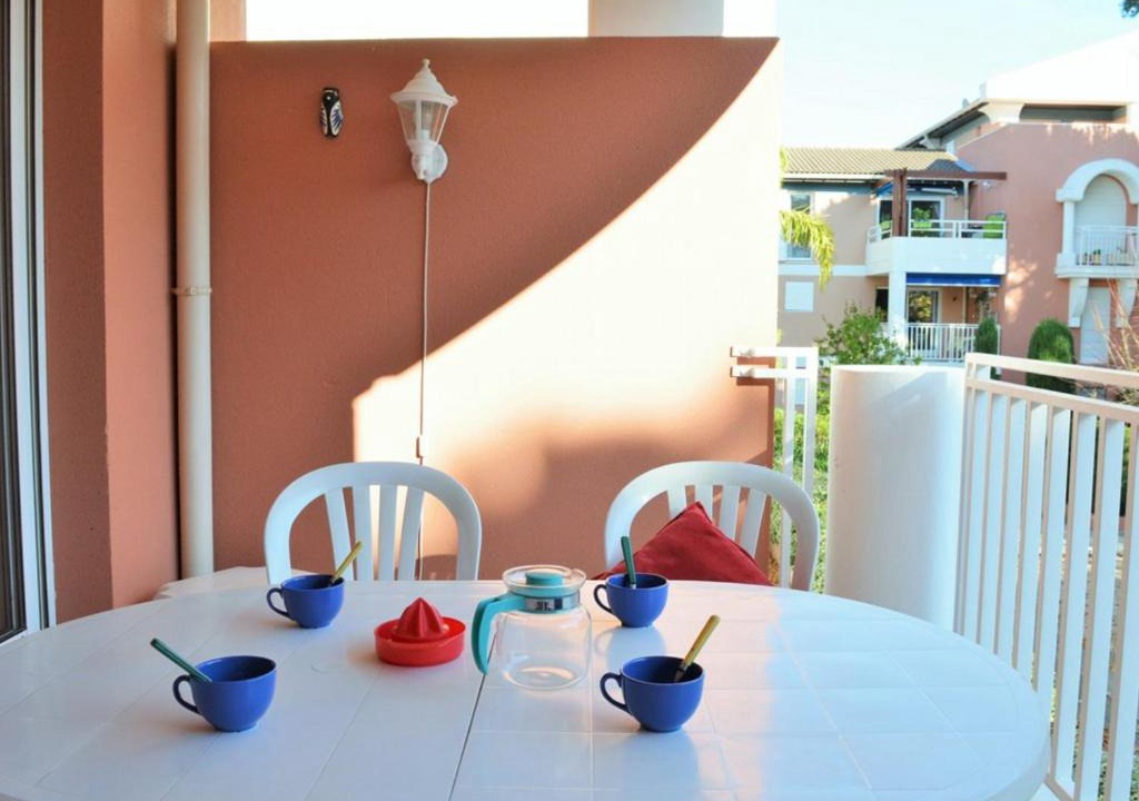 Cavaliere Apartment | Appartement Le Lavandou, 2 pièces, 6 personnes - FR-1-251-319