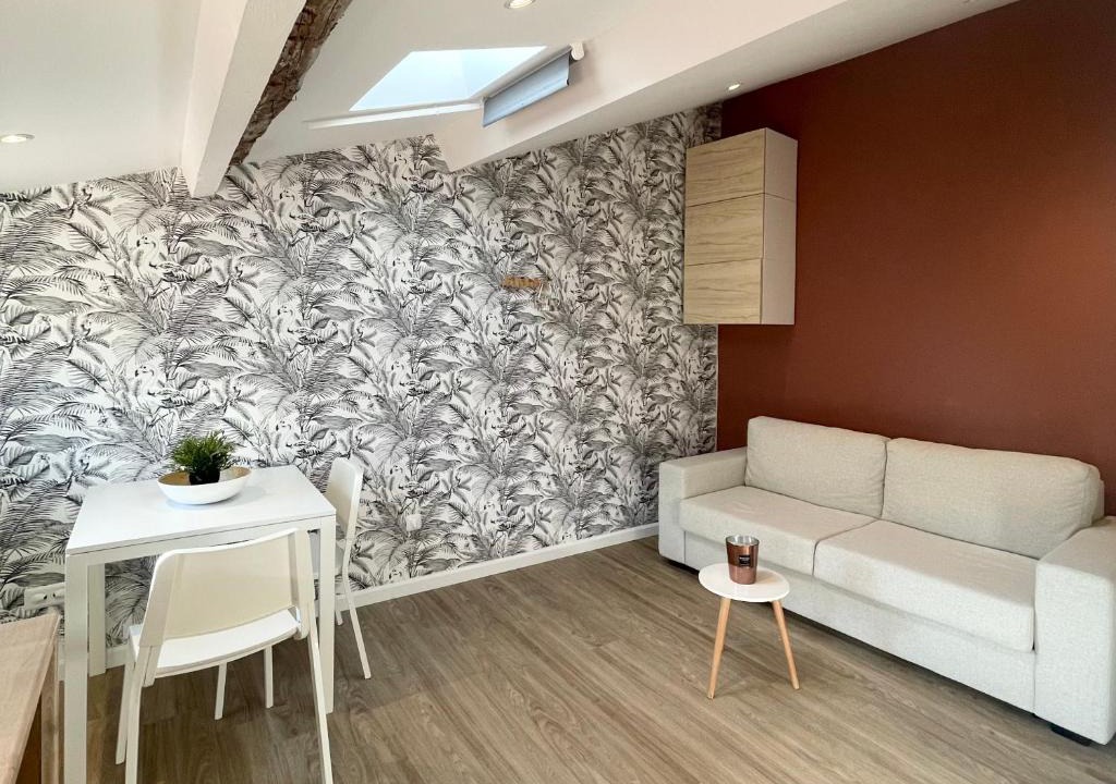 Old Town Apartment | Appartement LISE - Port & Halles, départ Ferry