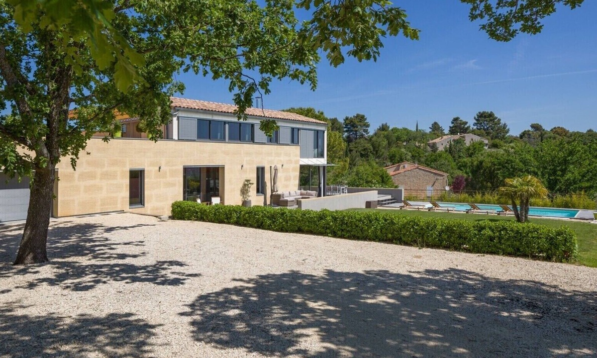Lacoste House | Architect-designed house with heated pool in the heart of the Luberon - Air-conditioned first floor-