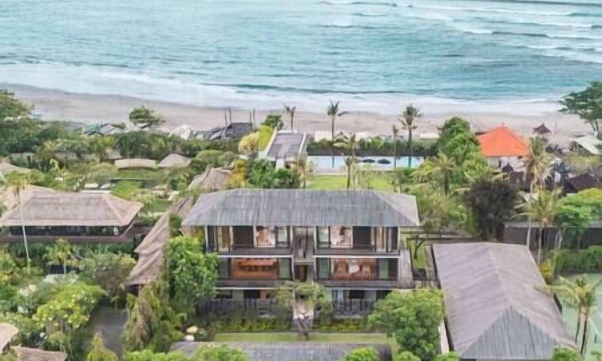 Batu Bolong Villa | Arnalaya Beach House by Elite Havens